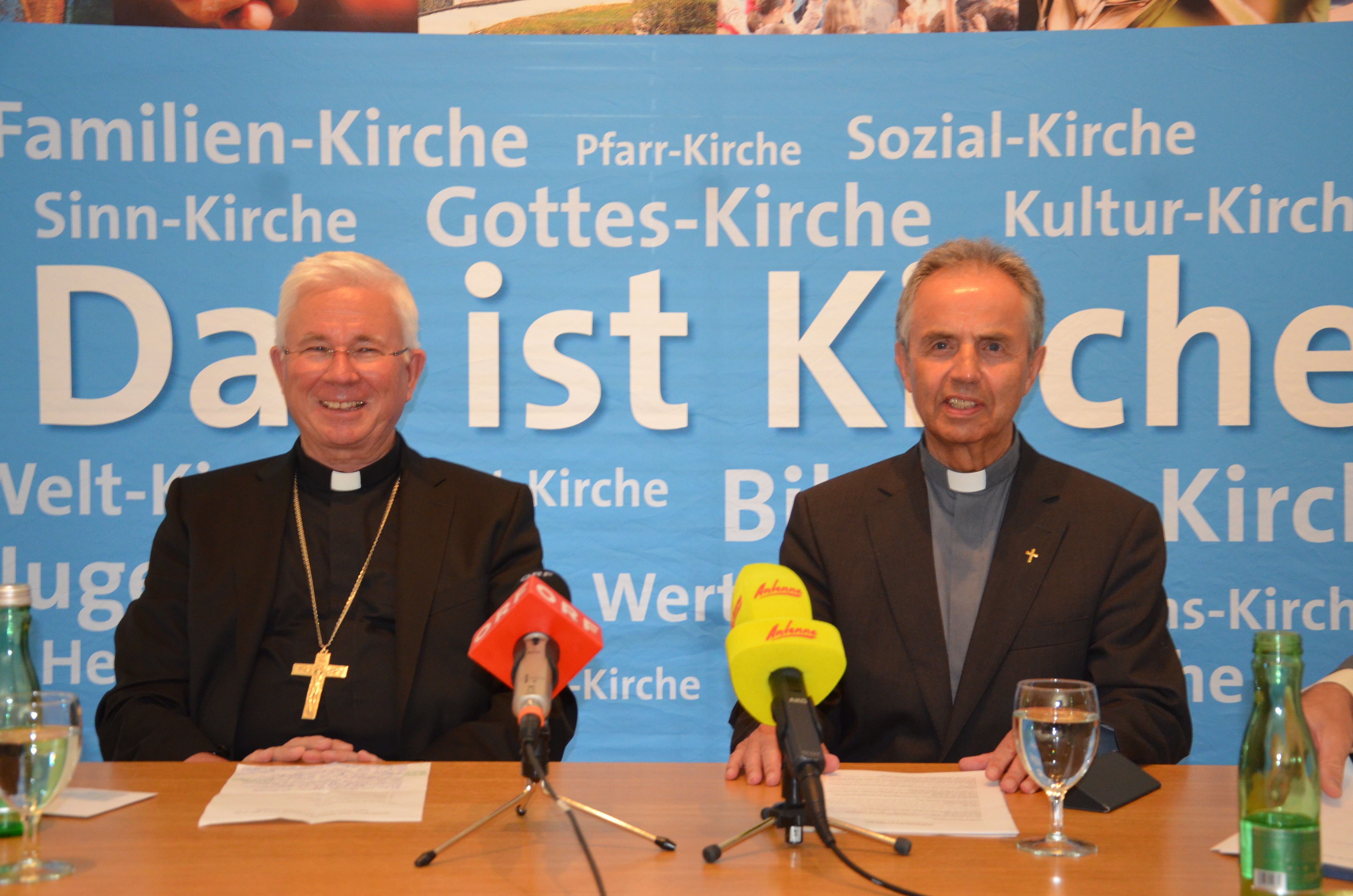 Erste Pressekonferenz mit dem neuen Salzburger Weihbischof