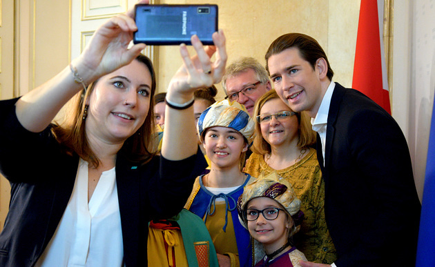 Sternsinger bei Bundeskanzler Sebastian Kurz / Kathpress / Henning Klingen