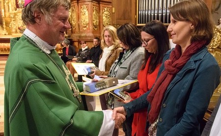 Sendungsfeier der Religioslehrerinnen der Diözese Linz am Sonntag, 8. Oktober 2017 in der UrsulinenkircheBild: Bischof Manfred Scheuringer, Margit FrühaufFoto: Jack Haijes