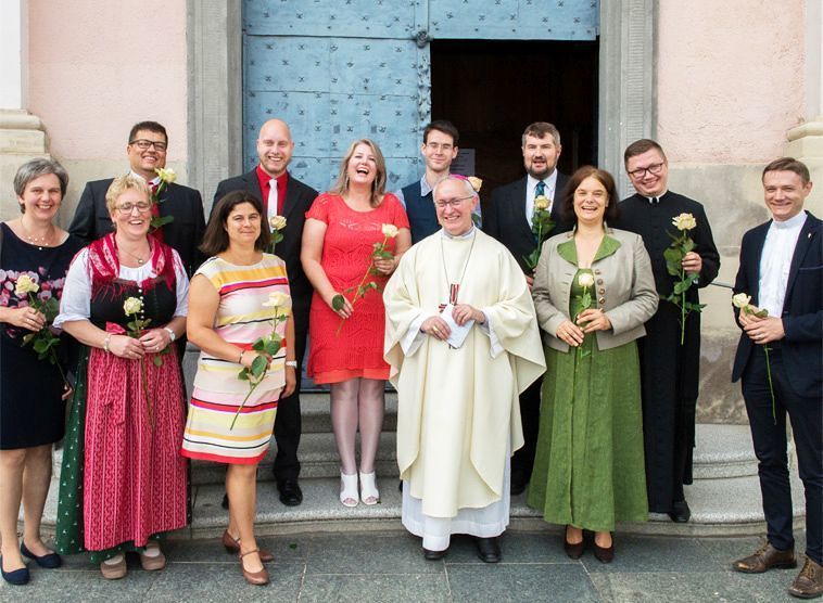 Neue Pastoralassistenten beim Abschluss des BPAÖ-Lehrgangs 2018 mit Weihbischof Anton Leichtfried