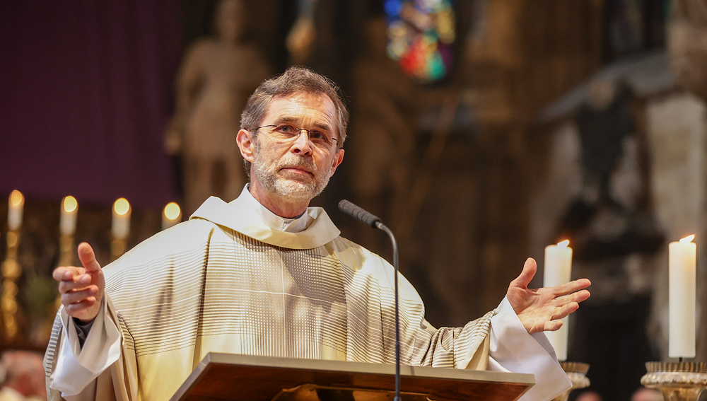 Grünwidl: Kirche braucht 'pfingstliche Erneuerung' / Erzdiözese Wien / Stephan Schönlaub Grünwidl: Kirche braucht 'pfingstliche Erneuerung'