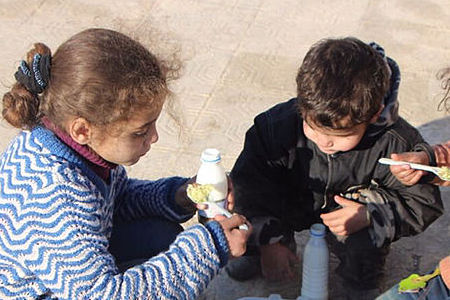 Kinder in Aleppo / Miriam Lehner