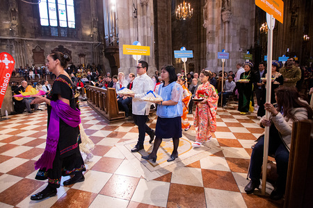 Erzdiözese Wien: Anderssprachige Gemeinden sind 'Mitte der Kirche'