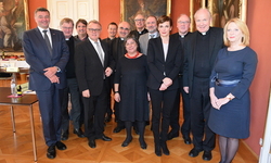 Wien, 5.12.2018: Pamela Rendi-Wagner, Kardinal Christoph Schönborn sowie Mitglieder der SPÖ und der Österreichischen Bischofskonferenz