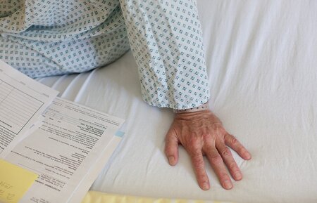 Spitalspatient im Krankenbett