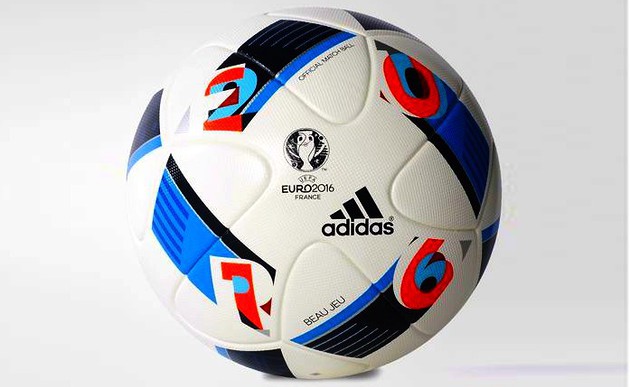 Offizieller Spielball der EURO2016 / adidas.at Im Fußballfieber, oder: Was hat Religion mit der EURO2016 zu tun?