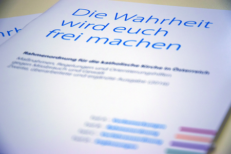 Unter dem Titel 'Die Wahrheit wird euch frei machen' präsentierte die Bischofskonferenz im September 2016 ihre überarbeitete Rahmenordnung mit Maßnahmen, Regelungen und Orientierungshilfen gegen Missbrauch und Gewalt'