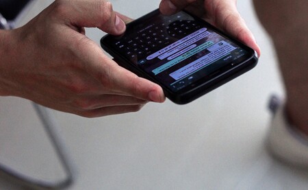 Chat / Messenger / Smartphone / Social Media