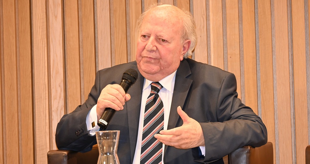 Prof. Grigorios Larentzakis / Josef Wallner Orthodoxer Theologe setzt große ökumenische Hoffnungen in Leo XIV.