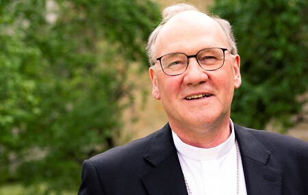 Bischof Schwarz: 'Manchmal kann ein kurzer Satz ein Herz öffnen'