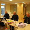 von links: Bischof Egon Kapellari, Kardinal Christoph Schönborn, Erzbischof Alois Kothgasser