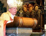 Bischof Küng bei der Escriva-Festmesse