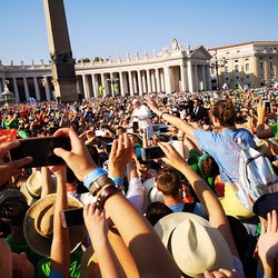 100 Minis aus Vorarlberg waren bei der Papstaudienz am Petersplatz.