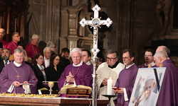 Stephansdom: Österreich nahm Abschied von Papst Franziskus