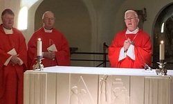 Gottesdienst der Bischöfe am Petrusgrab im Petersdom