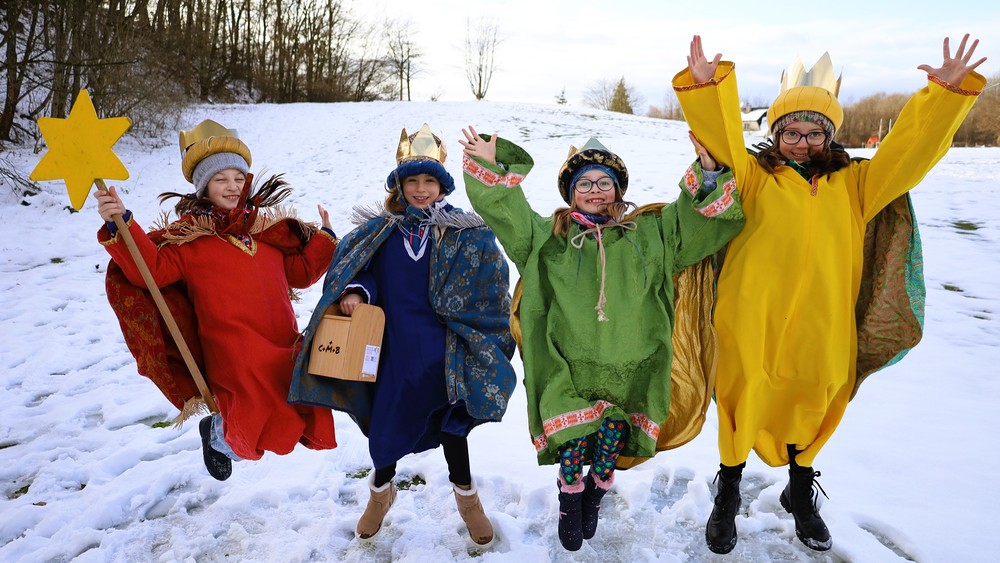 Sternsinger / Dreikönigsaktion/Jana Hofer Sternsingen startet bei Schönborn, Van der Bellen und Papst Franziskus