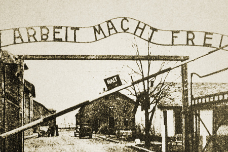 Konzentrationslager / Rupprecht@kathbild.at, Franz Josef Rupprecht 'Arbeit macht frei', Konzentrationslager im Dritten Reich; Yad Vashem. Jerusalem, 18.3.2004