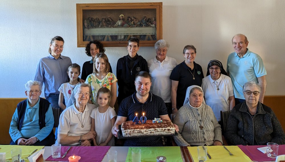 Ukrainische Familie in Wohngemeinschaft mit Schwestern der Schmerzhaften Mutter in Wien-Simmering / SSM Ukrainische Familie in Wohngemeinschaft mit Schwestern der Schmerzhaften Mutter in Wien-Simmering