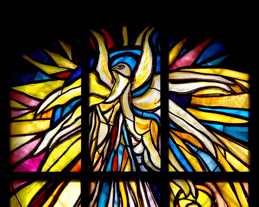 Heiliger Geist / Rupprecht@kathbild.at, Franz Josef Rupprecht Gott Heiliger Geist in Gestalt einer Taube, umgeben von Feuerzungen - von Karl Martin Sukopp und Helmut Blasche. Schwechat, 5.5.2005 ? Franz Josef Rupprecht; A-7123 M?nchhof; Bank: Raiffeisenbank M?nchhof (BLZ: 33054), Konto.-Nr.: 17.6