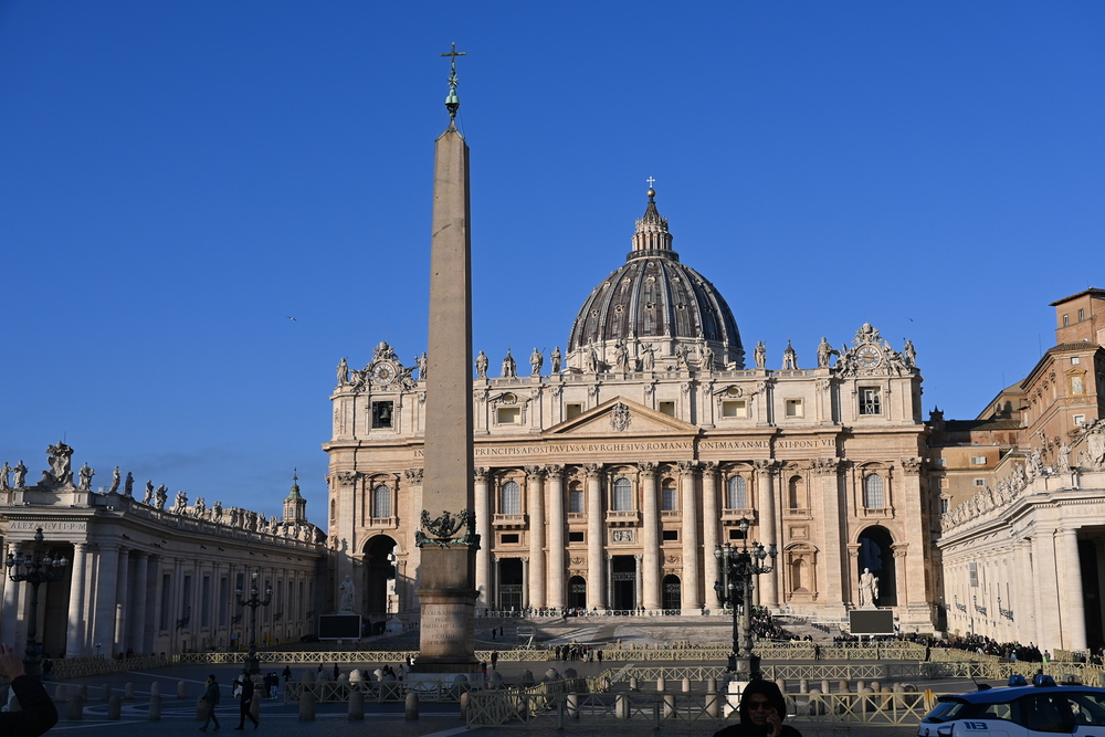 Petersdom in Rom / Paul Wuthe / Kathpress Vatikan teilt weitere Details zur neuntägigen Papst-Trauer mit