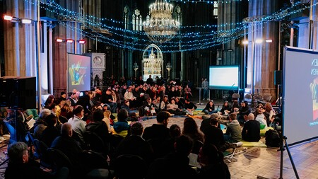 'Fluchtweg': Kreuzweg aus Perspektive queerer geflüchteter Menschen