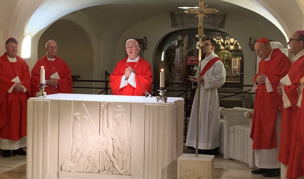 Gottesdienst der Bischöfe am Petrusgrab im Petersdom
