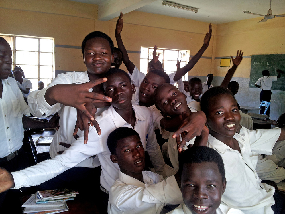 Save the Savable, existence help for 3 schools in Mayo and Wad-Ramily, Archdiocese of Khartoum (additionnal) / Kirche in Not Save the Savable, existence help for 3 schools in Mayo and Wad-Ramily, Archdiocese of Khartoum (additionnal): Children at class of a Save the Saveable School in diocese of Khartoum, South SudanSUDAN / NATIONAL 13/00313Used as Illustration for the I