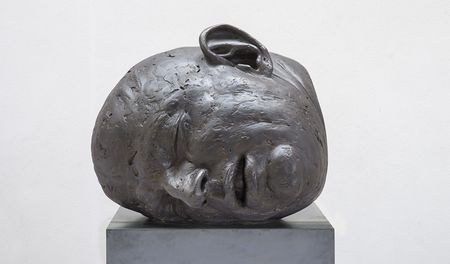 Skulptur 'geköpft' von Lois Anvidalfarei