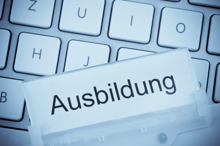 Aktenmappe zum Thema: Ausbildung / Erwin Wodicka Eine Mappe f