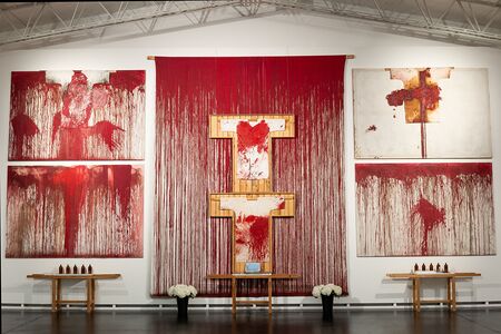 Werk von Hermann Nitsch, Mistelbach, NÖ
