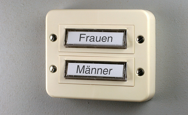 Frauen und Maenner - women and men / www.BilderBox.com