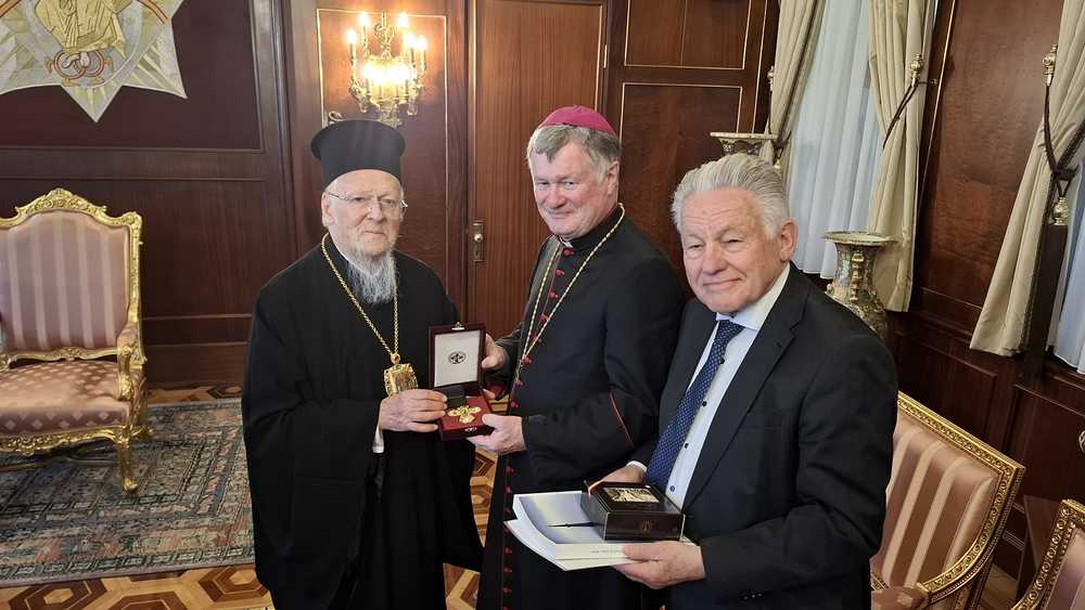 Patriarch Bartholomaios, Bischof Manfred Scheuer und 'Pro Oriente'-Linz-Obmann Josef Pühringer / Georg Pulling Istanbul: Österreich-Delegation bei Patriarch Bartholomaios